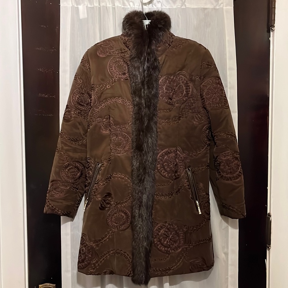 Stillman Studios women’s brown knee length winter coat. S